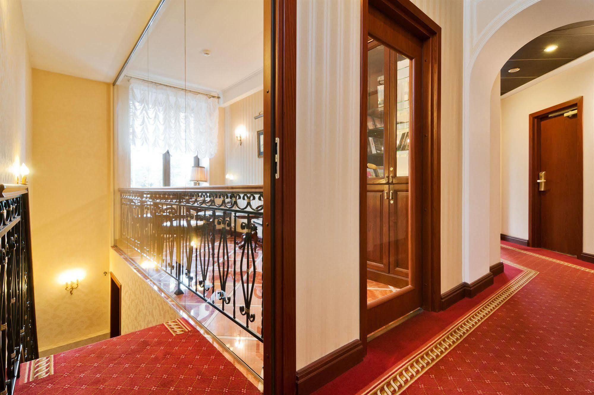 Tradition Hotel Sankt Petersborg Eksteriør billede